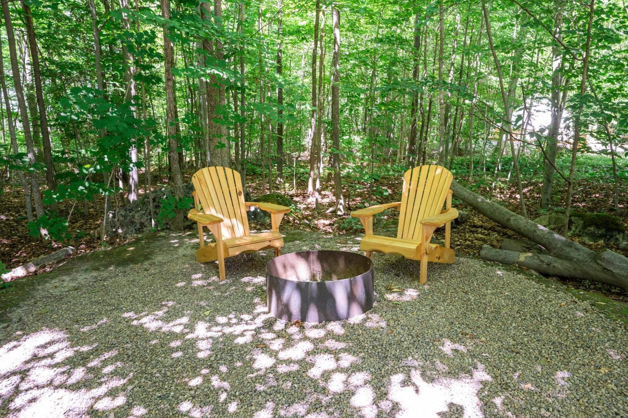 Miller Lake Grotto Getaway酒店 外观 照片